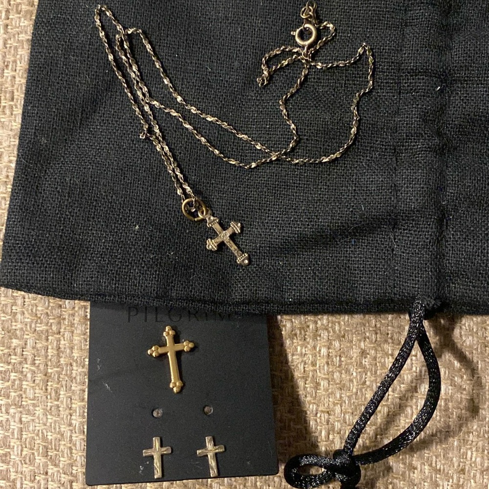 GOLD CROSS a jewelry set earrings pendant chain lapel pin brooch